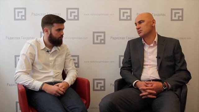 abOut - Радислав Гандапас. Выпуск 11.