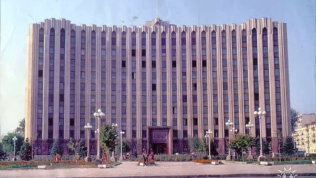 Мой город Грозный(поет Хусейн Расаев)