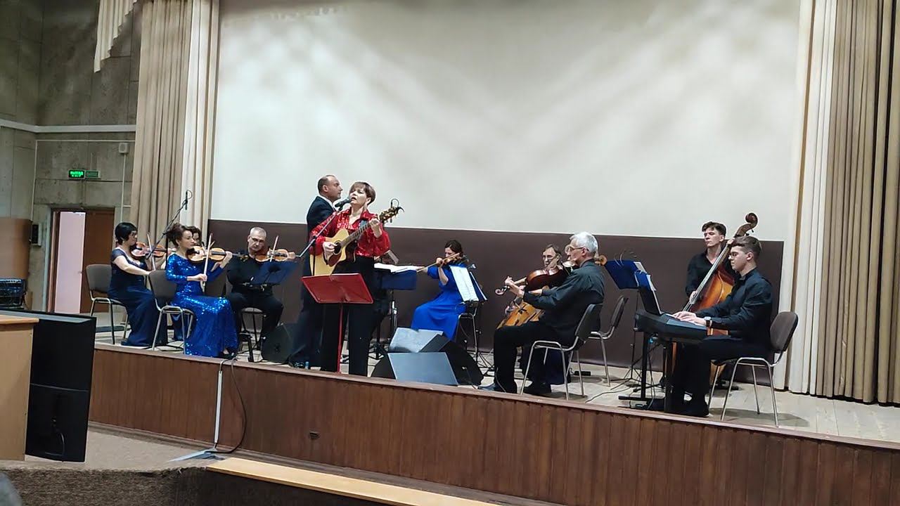ты на свете есть Муз. Марк Минков, сл.Леонид Дербенев.