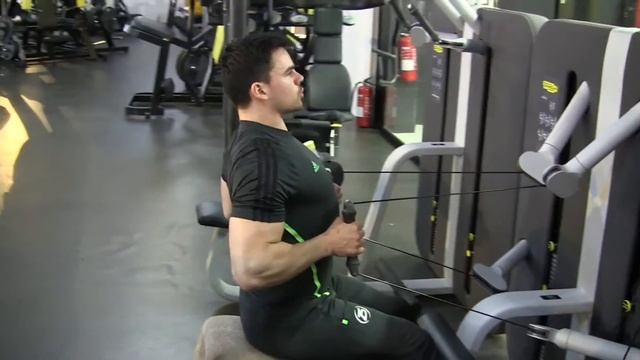 Low Pull Technogym Kinesi