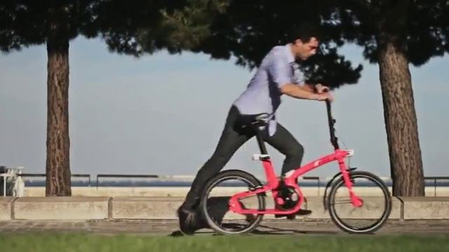 BTWIN TILT  THE ONE SECOND BIKE.