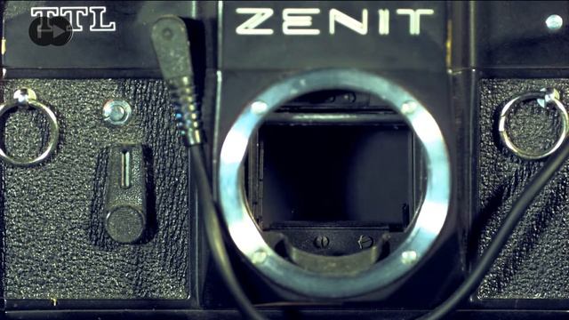 Zenit TTL - Csíííz! - A Pillanat Nyomában slow motion