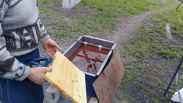 Проваривание ульев в парафине