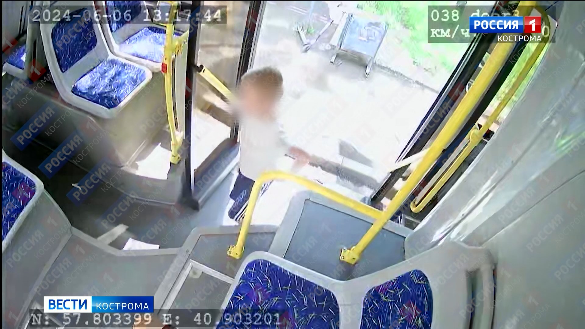 Юный пассажир костромского автобуса поднял на ноги полицию