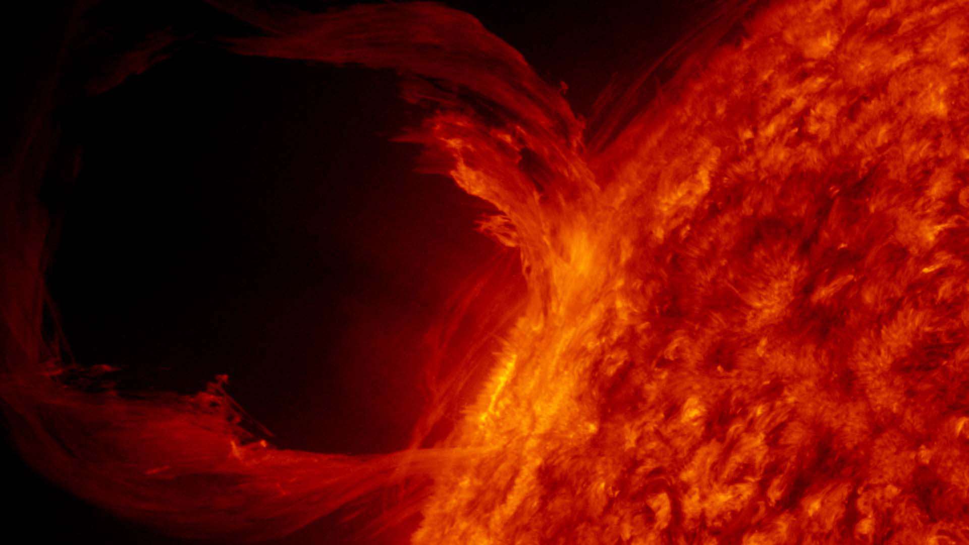 Солнечная магнитная буря 2024. Факелы протуберанцы вспышки. Вспышки на солнце. Протуберанцы на солнце. Фотосфера солнца.
