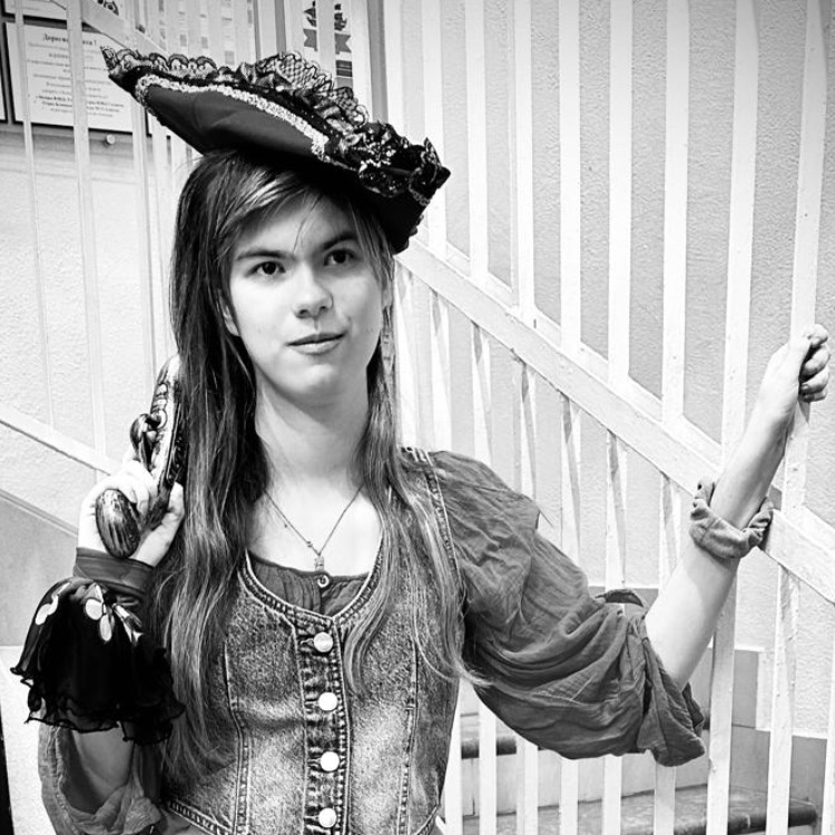 Иконка канала Лиса даббл « Л»