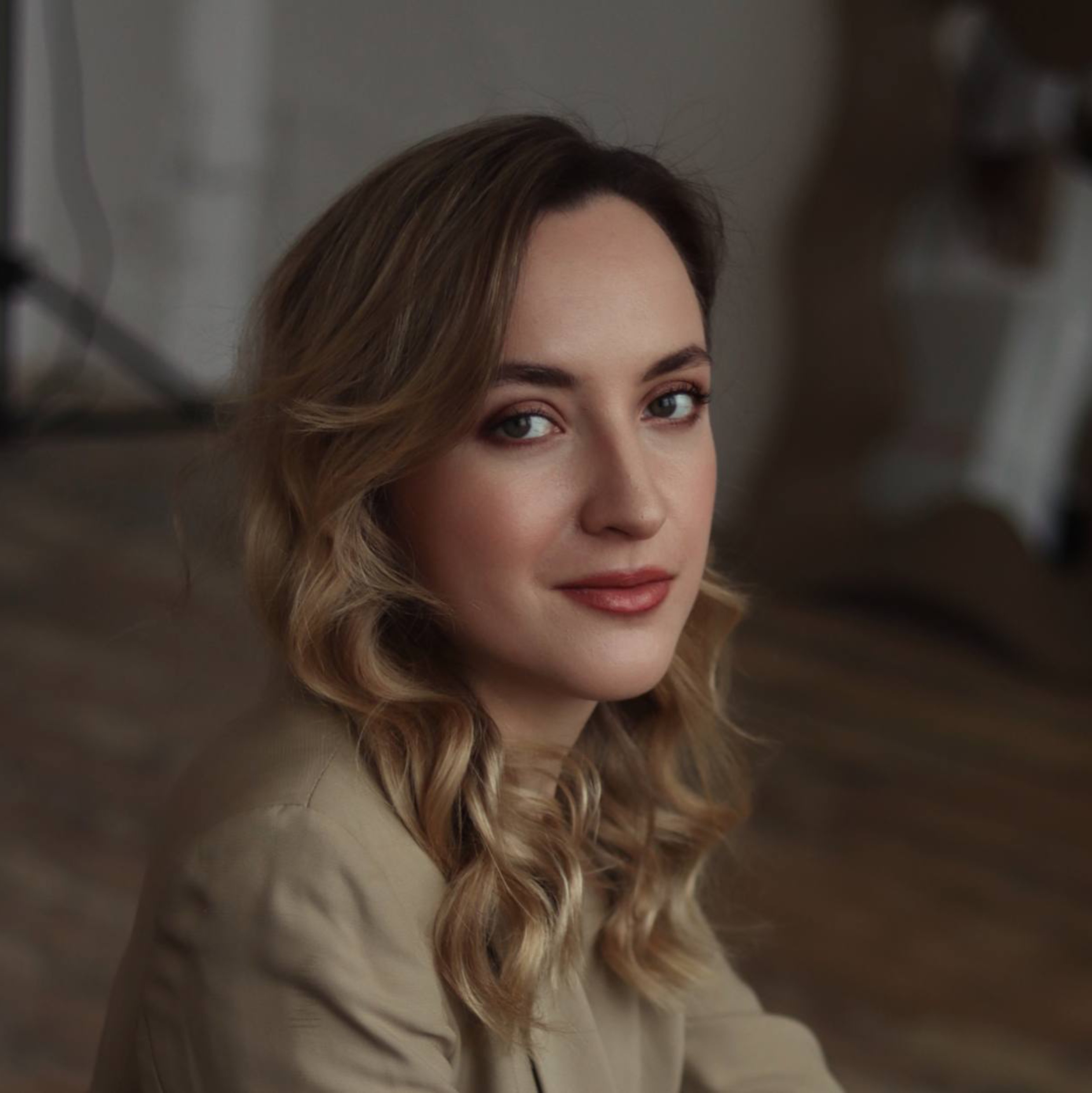 Иконка канала Юля Цандере | про коучинг и жизнь в Дубае