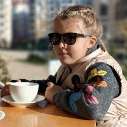 Иконка канала Арина Правда