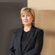 Иконка канала Юлия Вешнякова про бизнес в модной сфере