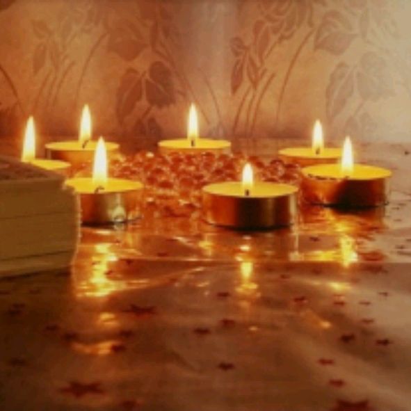 Иконка канала Расклады Август Таро