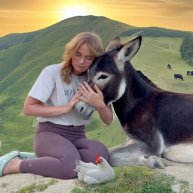 Иконка канала В деревушке у Аннушки - жизнь в деревне