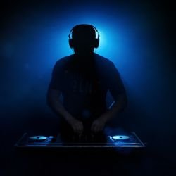 Иконка канала 🎧✨🆁🅴🅰🅻🅸🆃🆈✨🎧