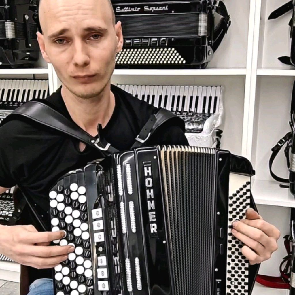 Иконка канала Максим Южаков