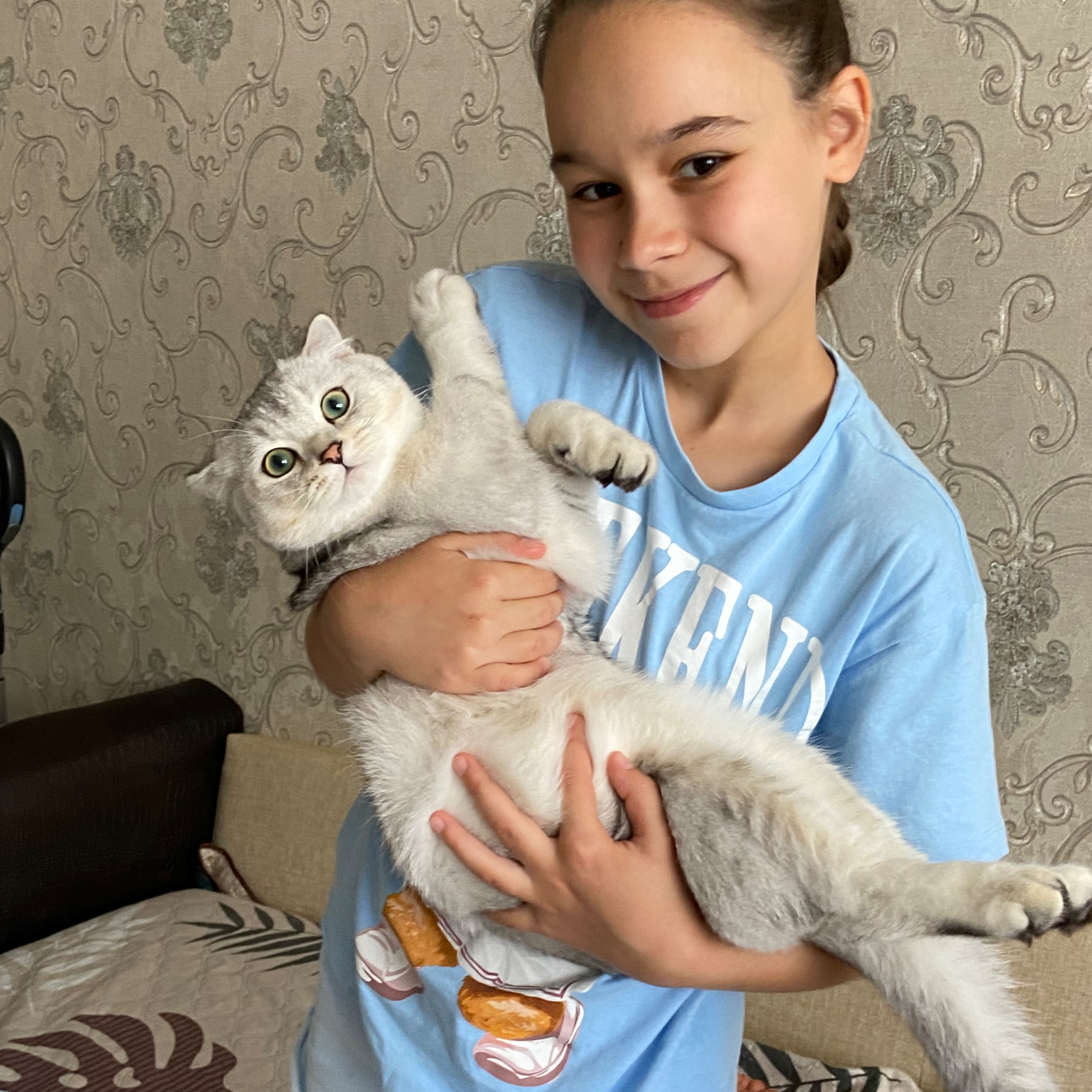 Иконка канала Аринка мандаринка🍊и мои друзья 👭