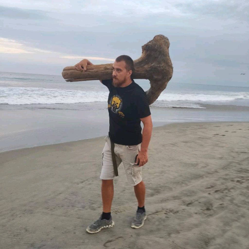 Иконка канала Beardedoptimist