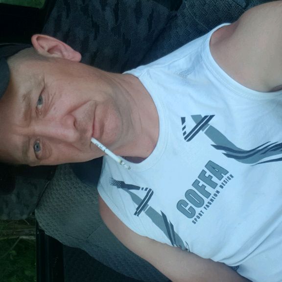 Иконка канала Андрюха рулит-Ока пиздует...