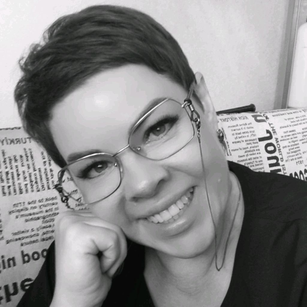 Иконка канала Бузинова Людмила ПАРИКМАХЕР - КОЛОРИСТ