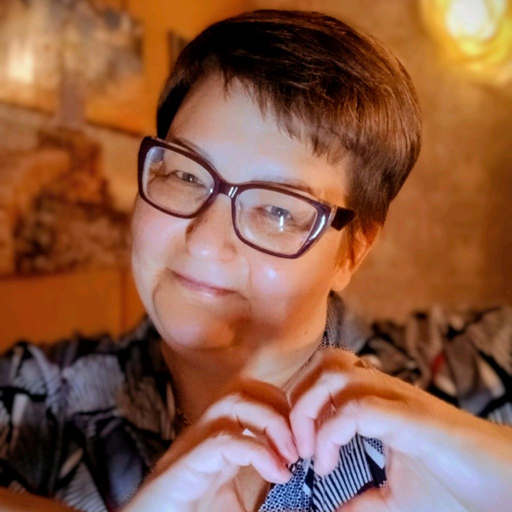 Иконка канала Я НЕ СИЛЬНАЯ - Я НАСТОЯЩАЯ.