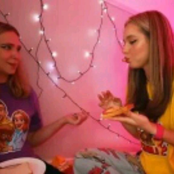 Иконка канала О Моей жизни. 🥰