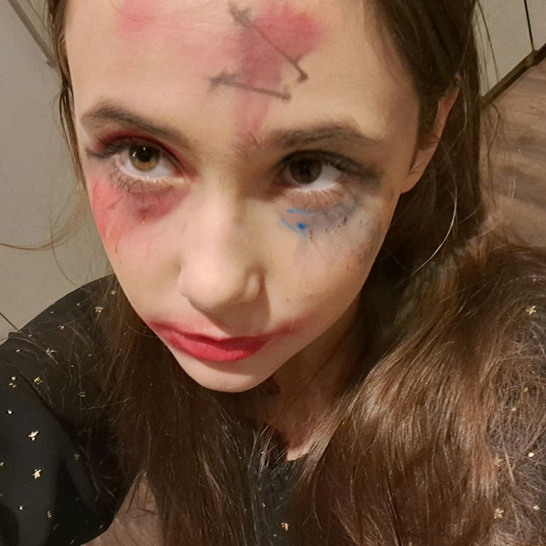 Иконка канала Дэри😘😘😘