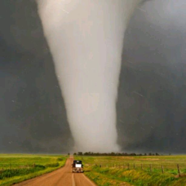 Иконка канала ОХОТА ЗА ТОРНАДО