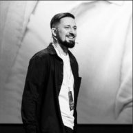 Иконка канала Вадим Ребеза | Маркетинг с ИИ