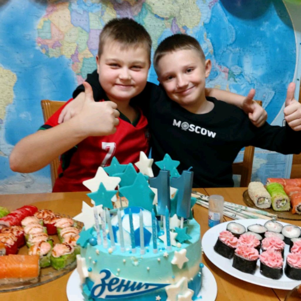 Иконка канала Назар и Ваня самые крутые друзья