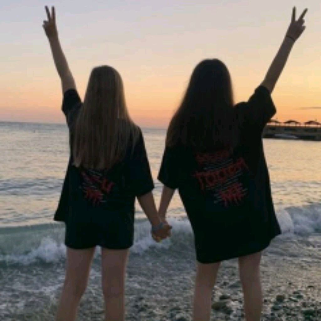 Иконка канала Кошка Ви и Кошка Мия