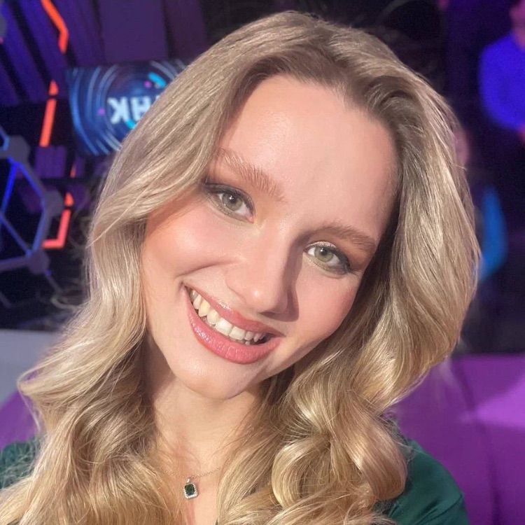 Иконка канала Анастасия Романова поёт