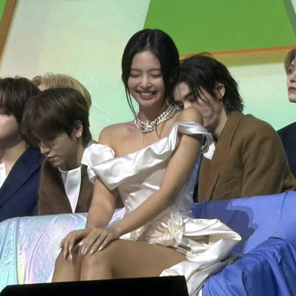 Иконка канала paranoize archive