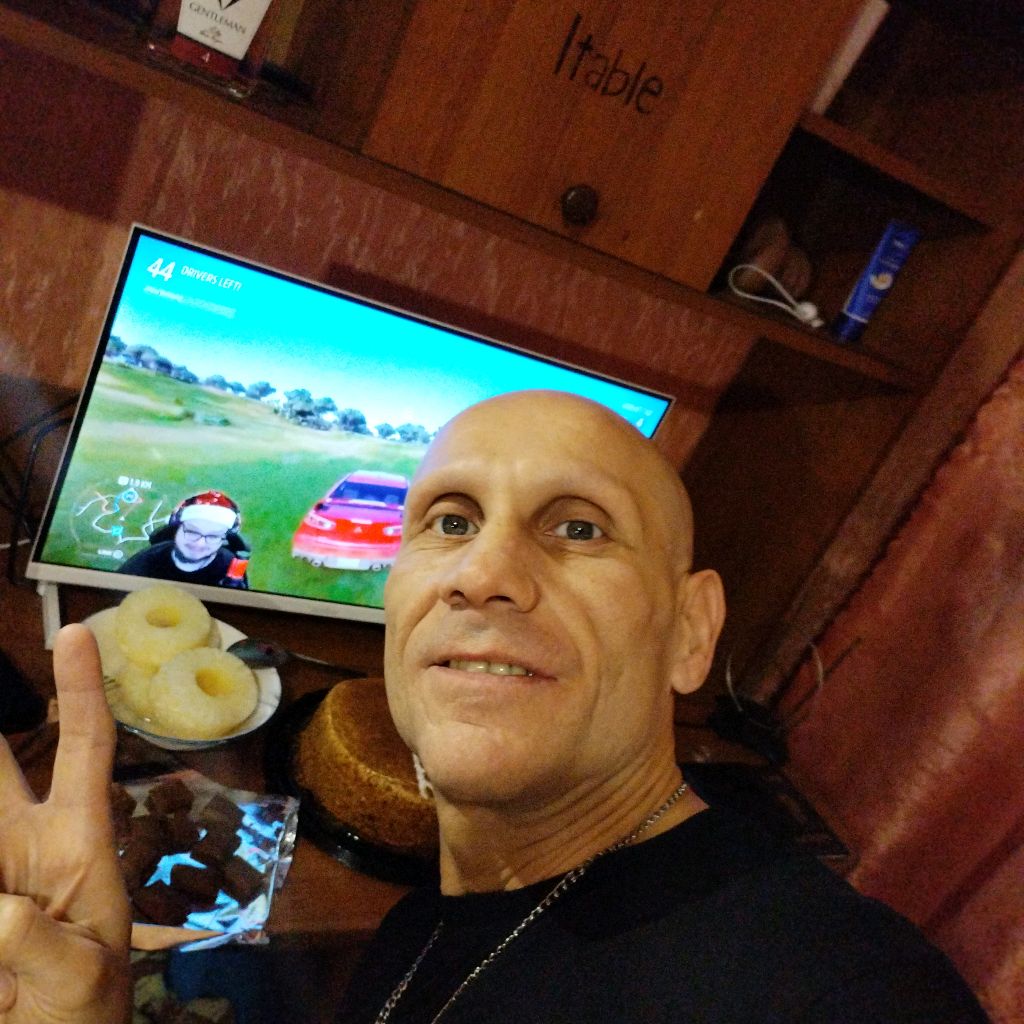 Иконка канала Сергей макаров