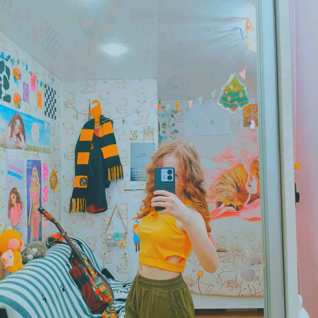 Иконка канала Жизнь-панк-рок/ Или просто жизнь Юли🎼🎧🎸🎤🎬