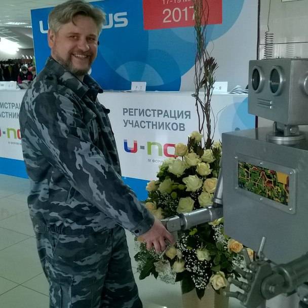 Иконка канала Живой Человек  с собственным именем Николай
