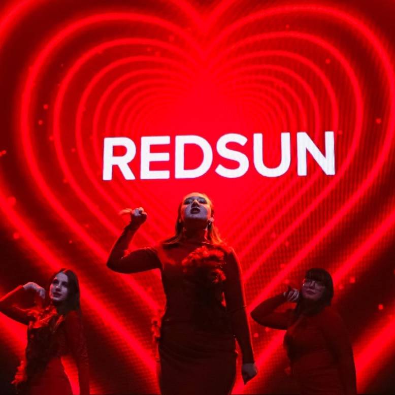 REDSUN cover dance team