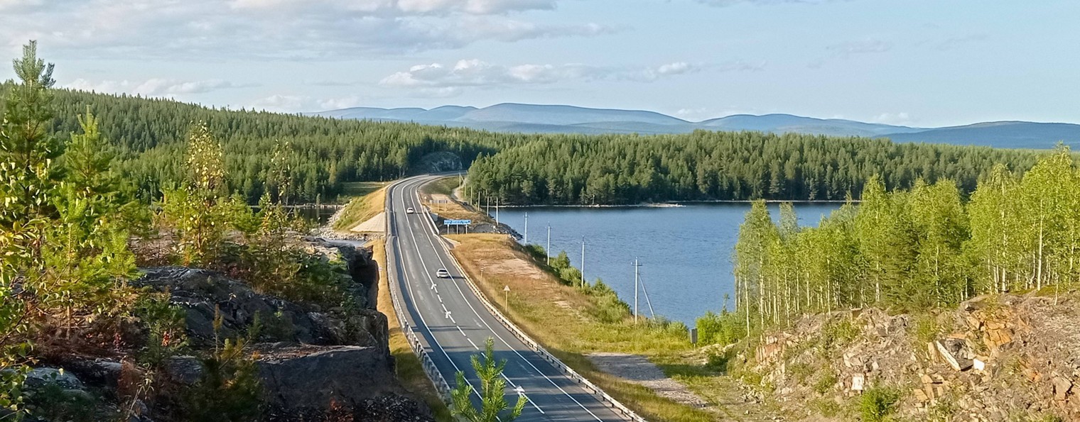 Михалыч (обо-все́м)