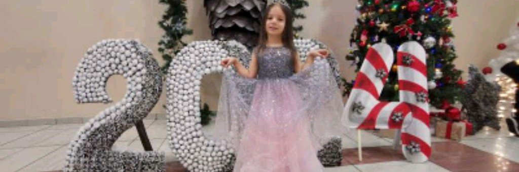 Алиса и много разных видео.