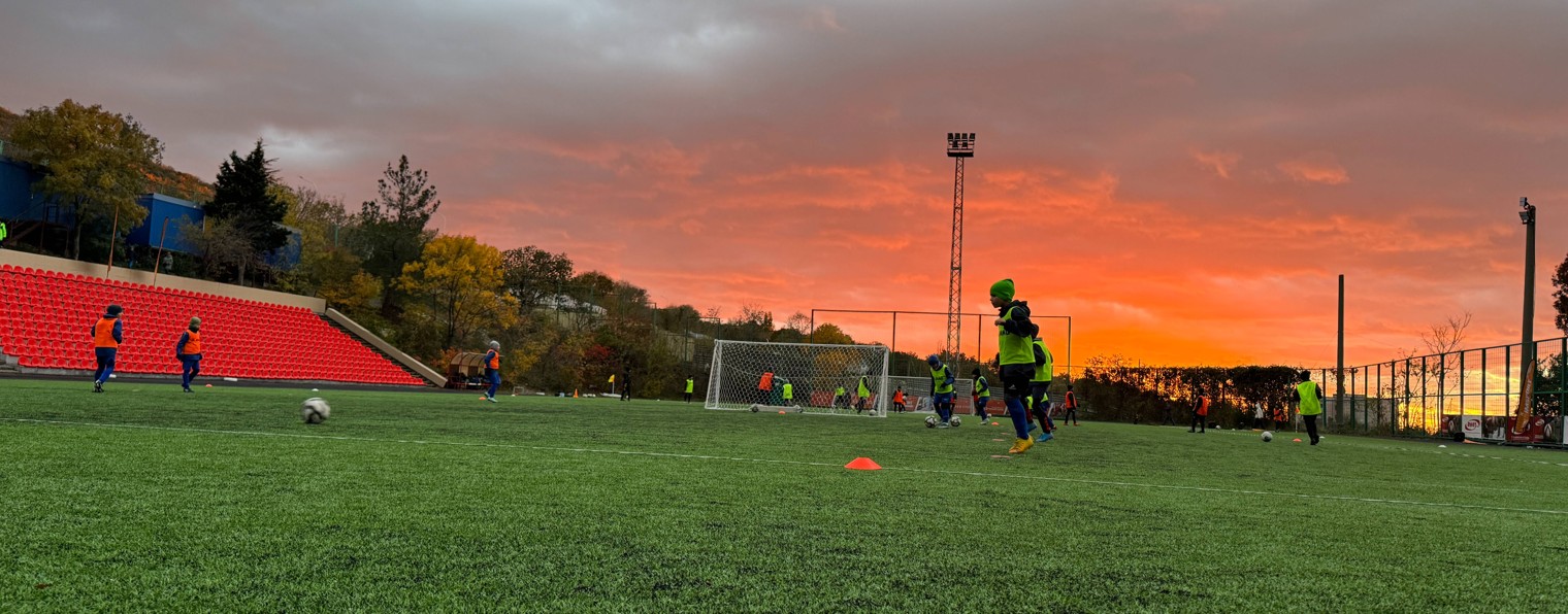 ФУТБОЛ КАК ЖИЗНЬ