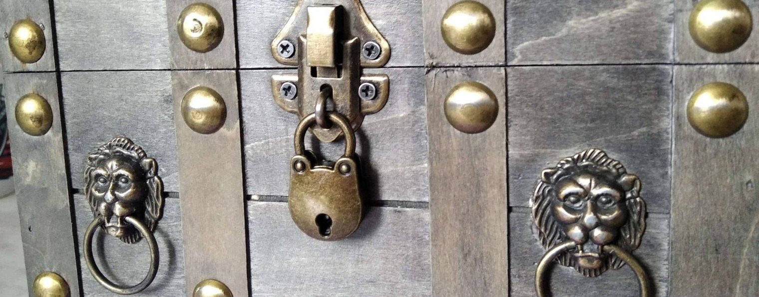 КОЛЛЕКЦИОНЕР ЛЕВ СВЕЖЕН