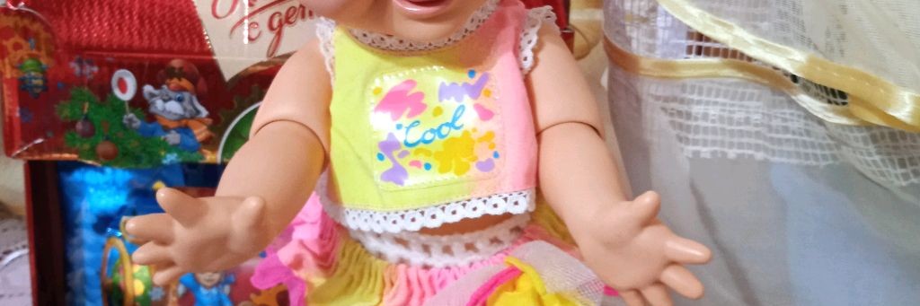 Елена. Цветы и куклы.