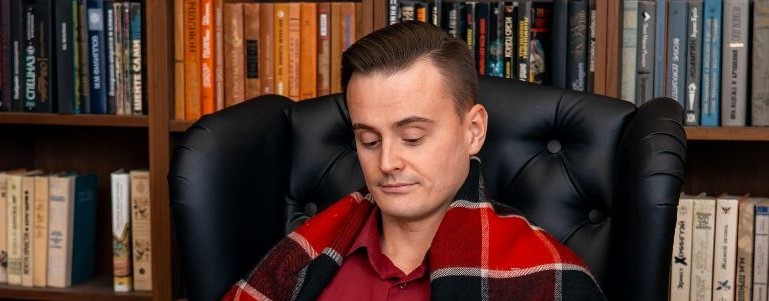 Юлия  сотрудничество с Русланом Берлиным