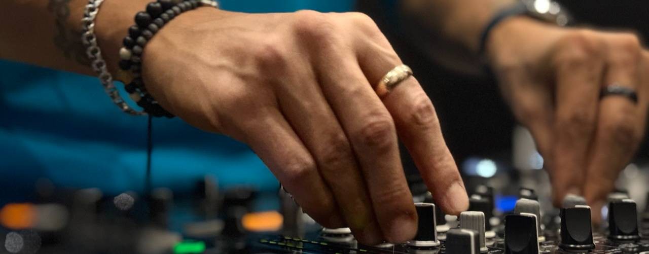 HolyGlory: Music from the soul