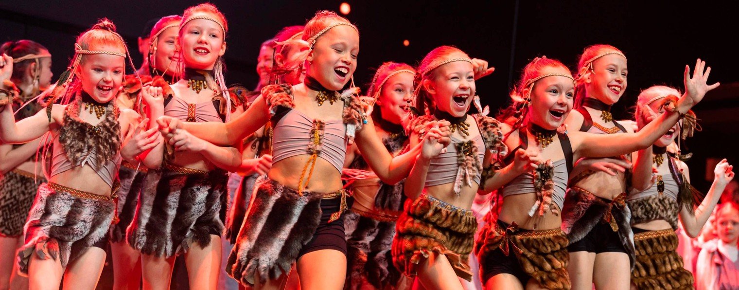 Театр танца «Вверх дном»