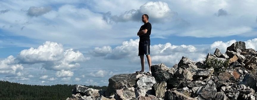 Подпишись тут много интересного и смешного