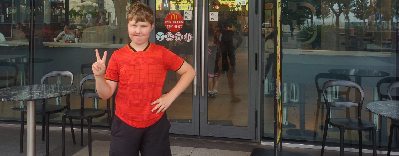 Играем с макаром