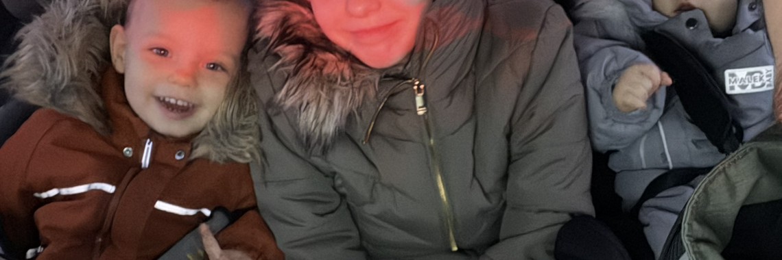 Собственная музыка и влог про своих детей