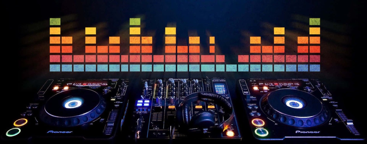 𝅘𝅥𝅮 I ♡ MUSIC 𝅘𝅥𝅮