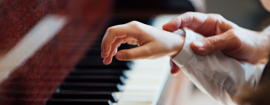 Учитель музыки Евгений Деньгин