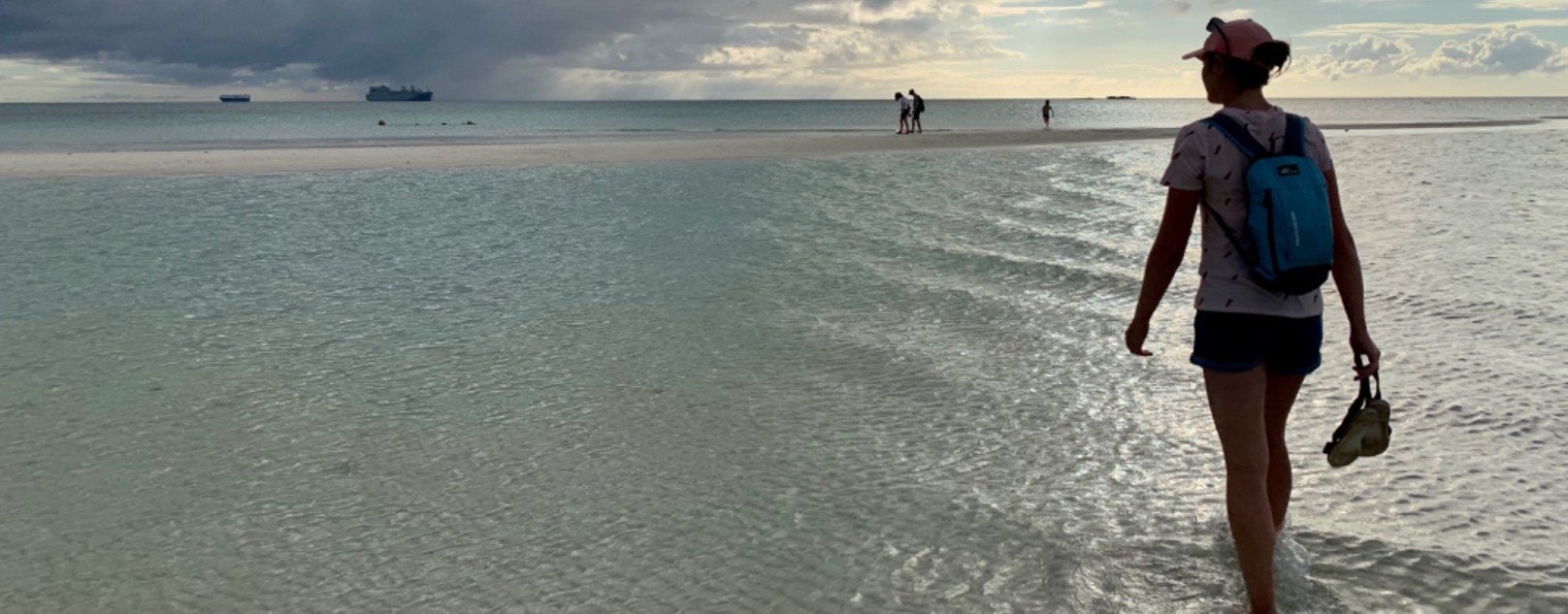 214 стран за плечами