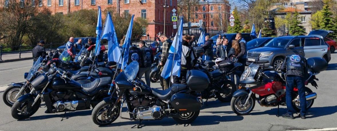 Военно-морской мотоклуб «SHARKS» MC
