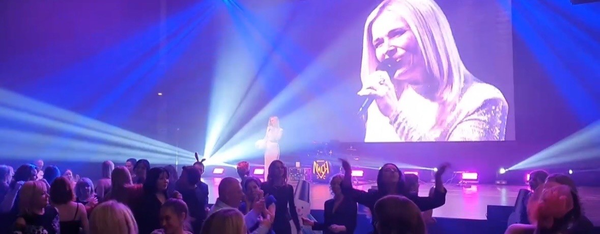 Певица Наталия Извекова